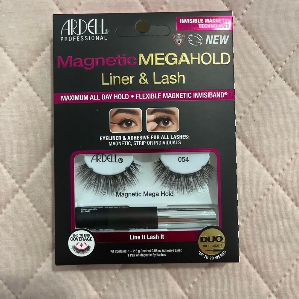 Ardell Black Makeup